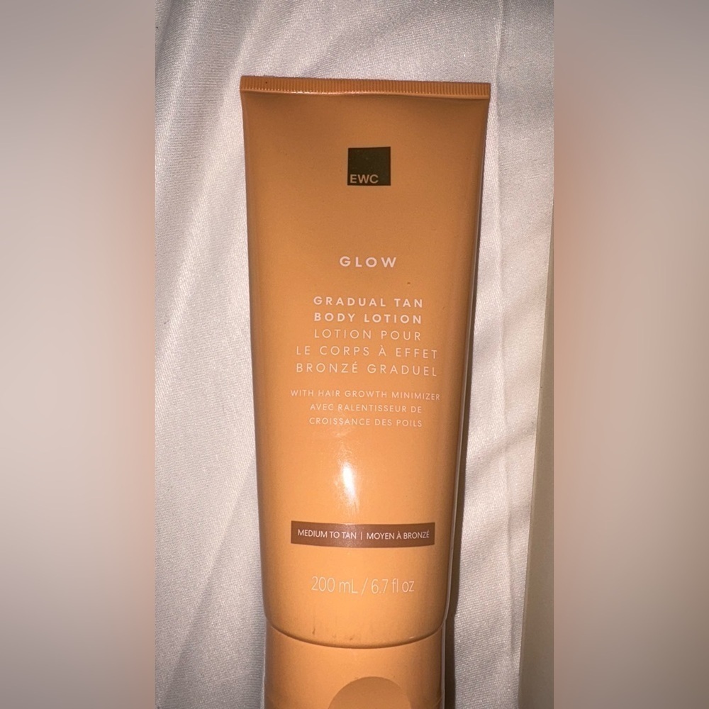 EWC Tanning Lotion, Body Wash & Shimmer Body Oil Bundle | New w Tags | $70 Value - Picture 2 of 10
